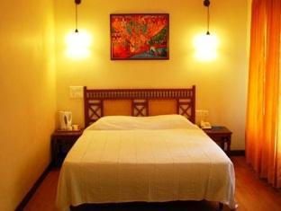 Hotel Aramana Kochi Exterior photo